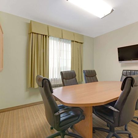 Super 8 By Wyndham Austin/Airport North Ξενοδοχείο Εξωτερικό φωτογραφία
